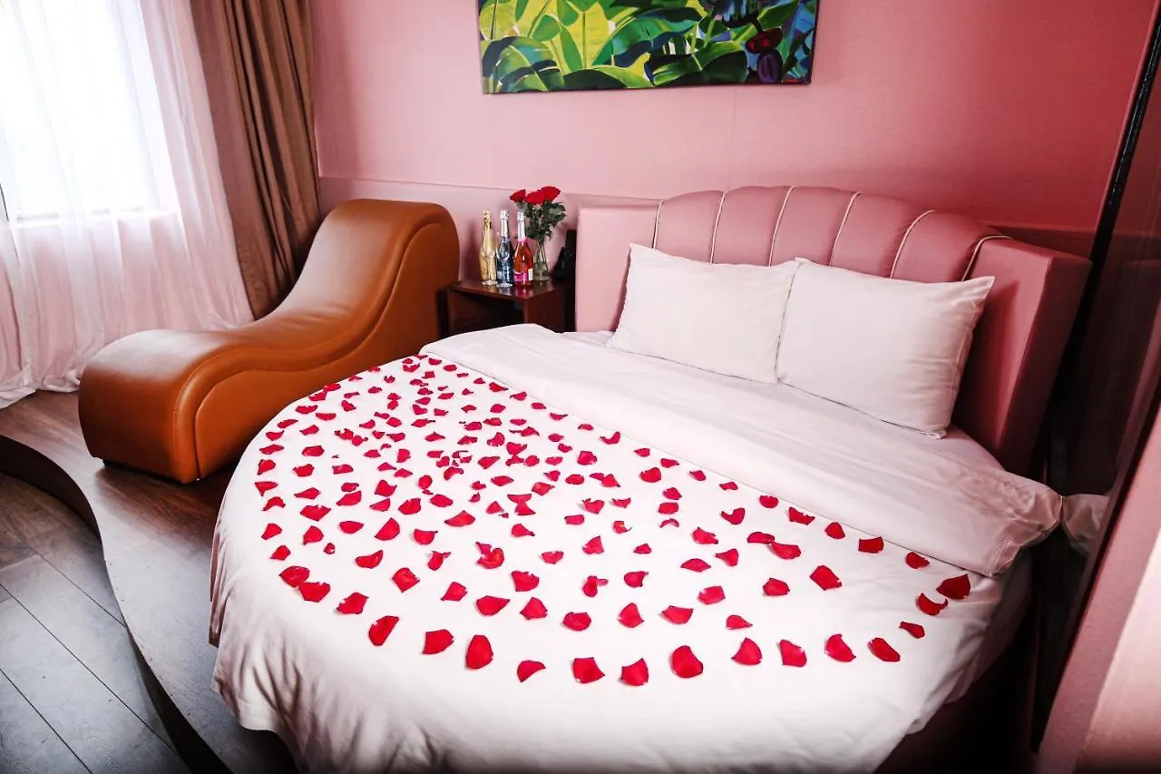 Diamond Beach Hotel Da Nang